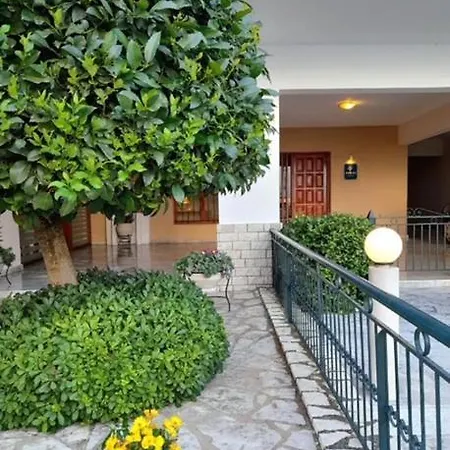 4keys House 4 * Tripoli