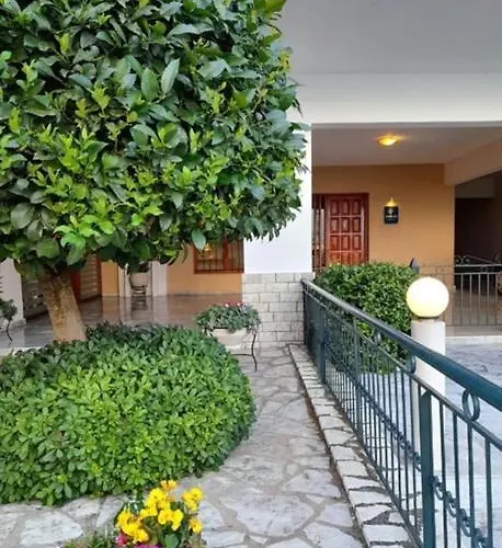 4keys House 4 * Tripoli